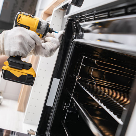 Carmichael-Appliance-Repair-Men-image_06