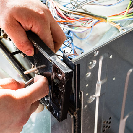 Carmichael-Appliance-Repair-Men-image_43